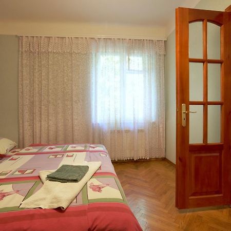 Apartment With Courtyard Львів Екстер'єр фото