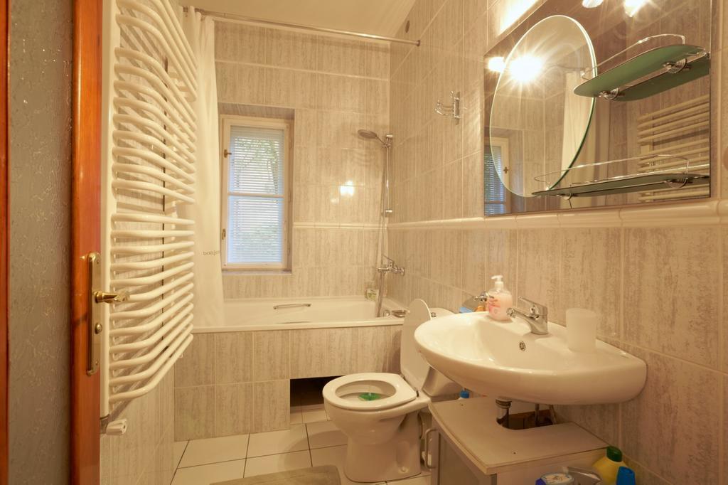 Apartment With Courtyard Львів Екстер'єр фото