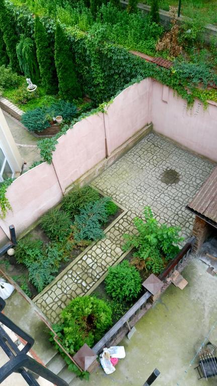 Apartment With Courtyard Львів Екстер'єр фото
